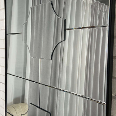 Boyd Mirror